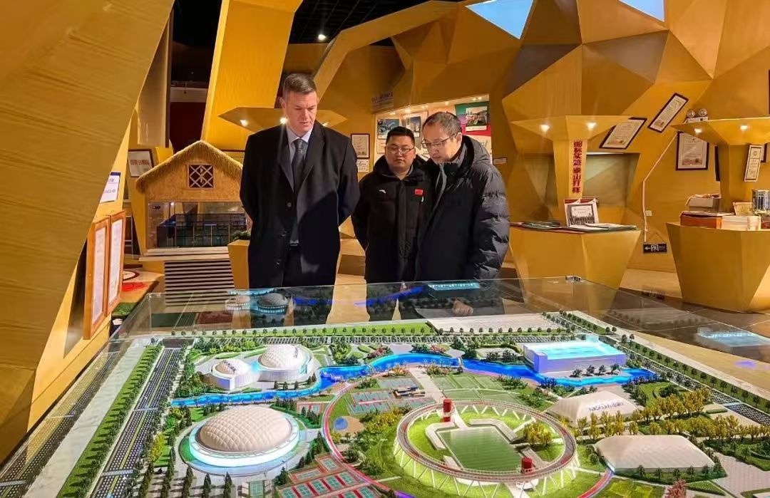 国际柔道联合会副主席卡洛斯·艾力克莅临中国·金沙(js69认证)体育参观交流